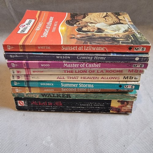 Bundle Job Lot Mills & Boon & Others Books x 9 Paperbacks Romance / 1980s - Foto 5 di 6