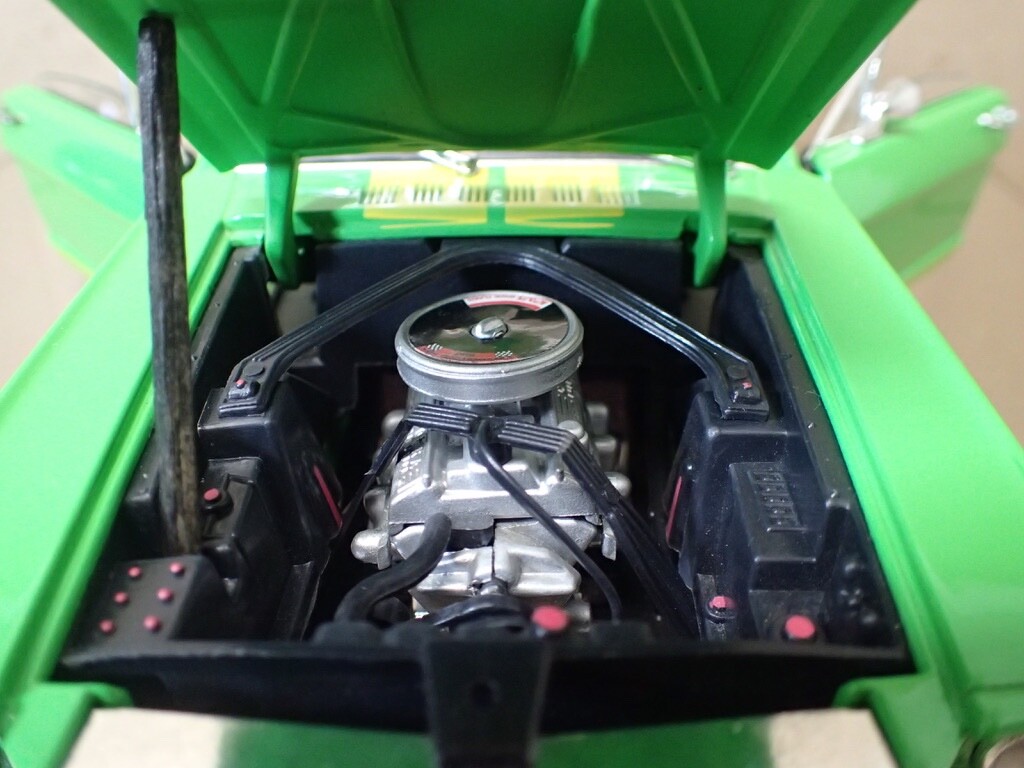Picture 4 of 24