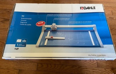 552 Professional Rotary Trimmer, 20'' Cut Length, 20 Sheet Capacity, Self-Sharpen