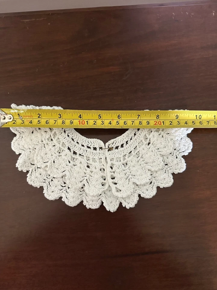 Collar de ganchillo de encaje hecho a mano vintage crema festoneado encaje ganchillo ¡Hermoso! Foto 4 de 4