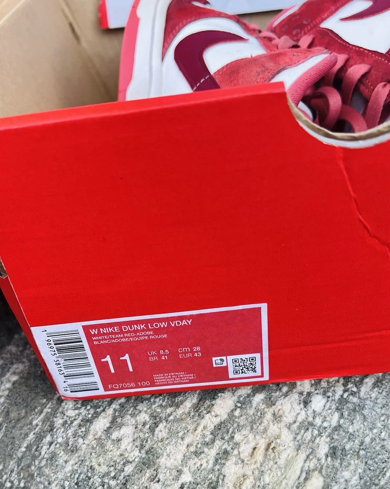 Nike Dunk Low VDAY Rojo Día de San Valentín Mujeres 11 Hombres 9.5 Tenis Tenis Zapatos Foto 3 de 4