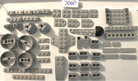 LEGO SW: Ep. 1 NABOO N-1 STARFIGHTER & VULTURE DROID Set 7660 w/ Minifigs *USED*