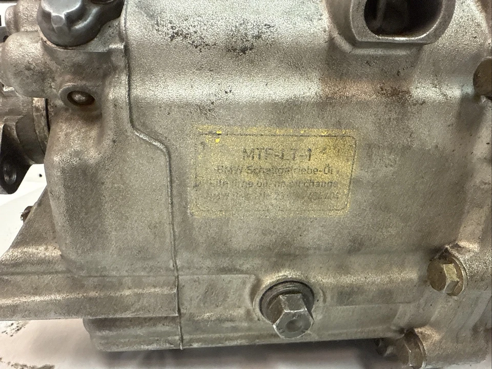 Transmissão manual BMW Z3 E36 E46 Getrag 5 velocidades fabricante de equipamento original 2000 323ci - Imagem 3 de 4