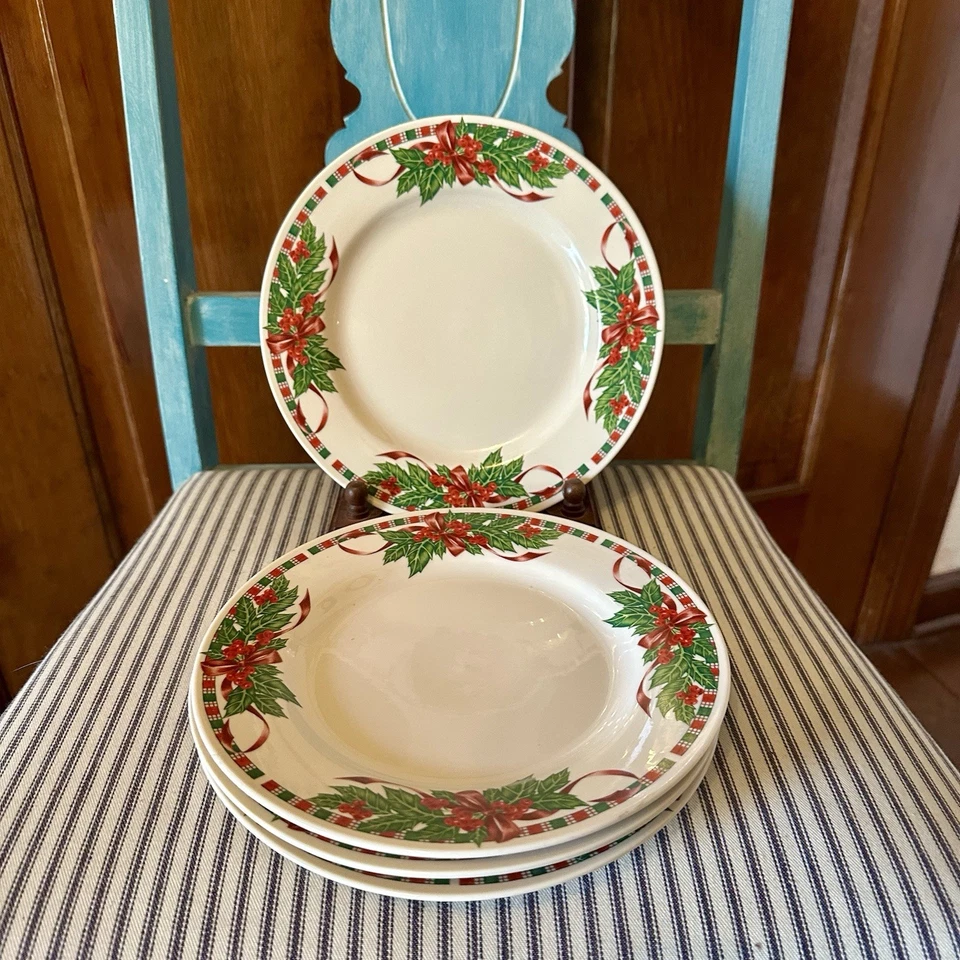 Home Essentials Holiday Porcelain Dinnerware Set 20 Pieces - Image 2 of 4