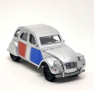CITROËN ミニカーセット 2CV & Méhari Majorette Citroen 2CV Metal Series - Silver / Blue / Red 1