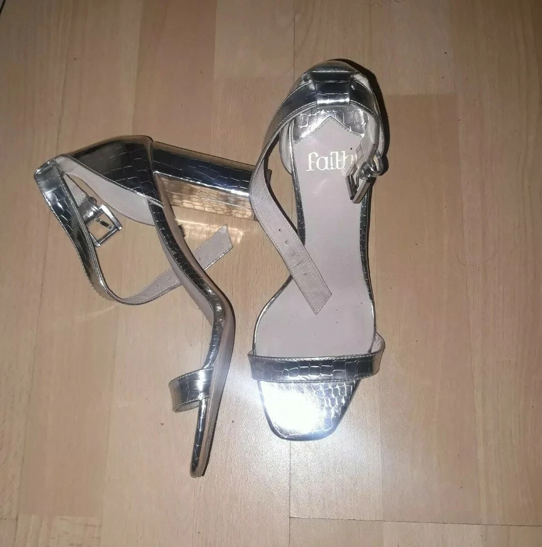 3 and a half inch heels sales