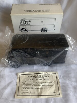 UPS United Parcel Service 1940 DVC Delivery Vehicle 7700 Brown Van Truck 1:28