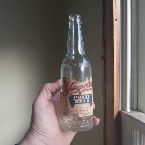 YUENGLING POTTSVILLE,PA EMB BOTTLE WITH 1933 DATED LABEL YUENGLING'S PRIZE BEER - Picture 7 of 10