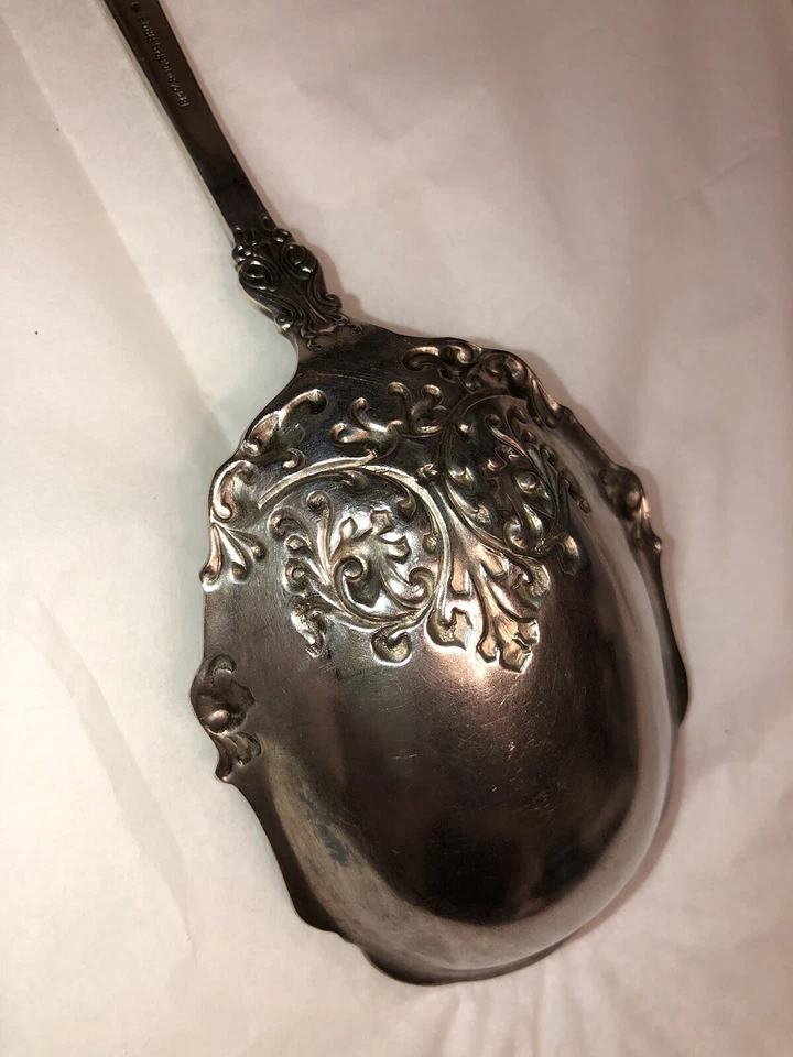 2 piezas BERKSHIRE ROGERS INTERNATIONAL tenedor de carne fría cuchara de bayas 1897 IMPRESIONANTE Foto 2 de 4