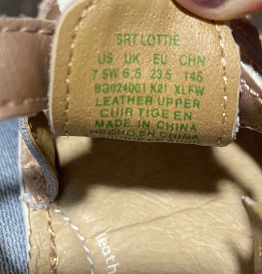 Sandalias Stride Rite para niñas pequeñas talla 7,5 AMPLIAS Lottie Peep Toe oro rosa usadas en excelente estado Foto 4 de 4