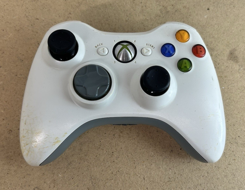 Microsft Xbox 360 60gb console and game bundle 2 controllers leads working box - Picture 12 of 18