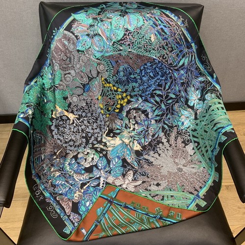 Femme Foulard de 100% soie,18 Momme,90x90 cm,Couleur différente des deux côtés - Picture 14 of 73