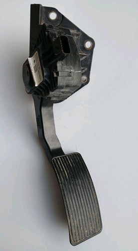 2011 FORD F250 6.2L GAS PEDAL BC3A-9F836-DD OEM Used