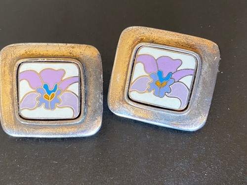 Vintage LAUREL BURCH Wild Orchid Flower Clip Earrings Square Enamel Silver Tone - Picture 8 of 9