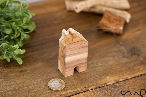 NUEVO Hecho a mano Corte a mano Madera Sólida Pequeña Madera Casa Adorno Decoración del Hogar Regalo - Imagen 2 de 8
