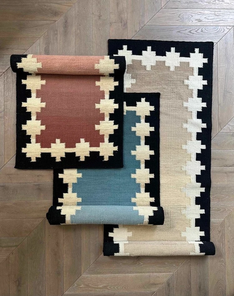 Alfombra boho de lana Kilim azul hecha a mano alfombra oriental marroquí vintage frontera suroeste Foto 4 de 4