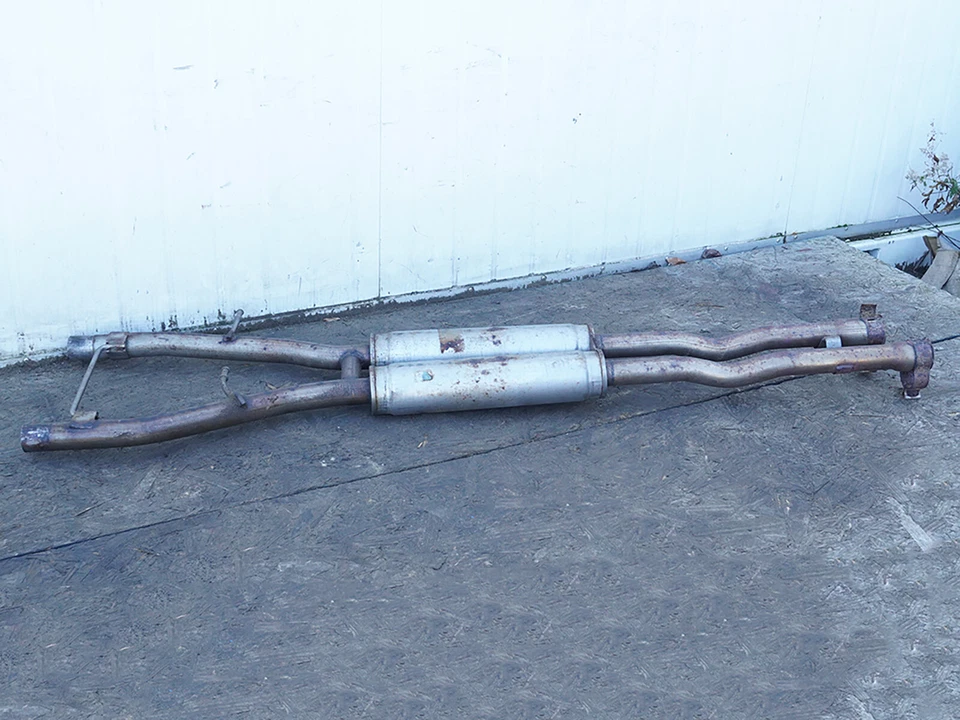 2009 - 2010 Jaguar Xf Exhaust Silencer Muffler Pipe 9X235212ea Unit Rear Oem Foto 2 de 4