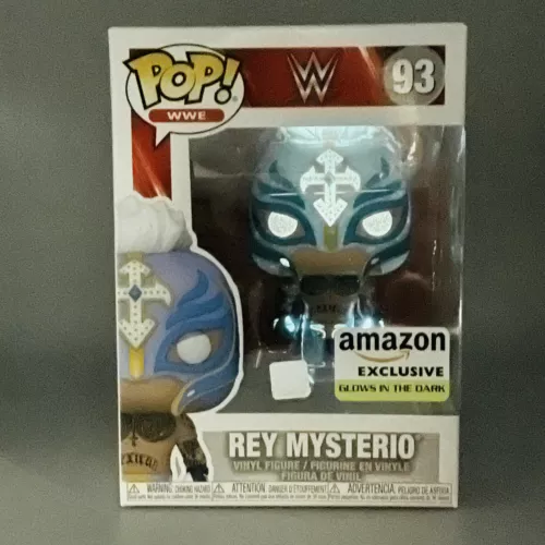 Funko Pop! WWE REY MYSTERIO 93 Glow In The Dark Exclusive Variant SHIPPER BOX