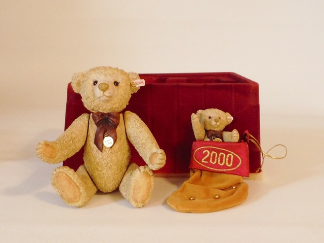 millenium steiff bear