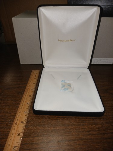 6 Pieces Chain / Pearl Box - Black w/ White Interior **EXC** - Picture 4 of 8