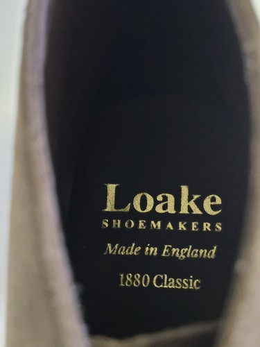 Loake 1880 Pimlico 8 F, Botas Chukka Gamuza Marrón, Suelas Ribeteadas Goodyear - Nuevas - Imagen 5 de 11
