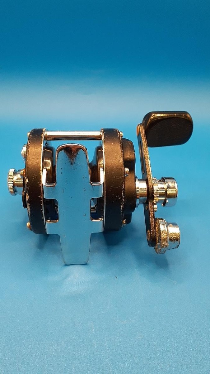 Daiwa CORONET GS100 リール Daiwa Coronet GS100 Fishing Reel, Rare Vintage, Maintained
