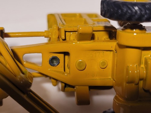 Norscot Group 1:87 HO Scale Flat Loads CAT #12 Grader #906 Wheel Loader #D5G XL - Picture 12 of 15