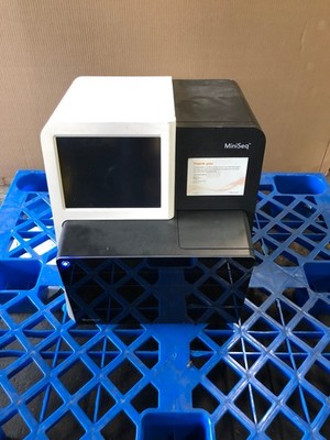 Illumina MiniSeq Sequencing System SY-420-1001