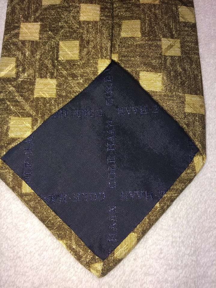 COLE HAAN ORO 58 X 3,5 CON PATRÓN CUADRADO Foto 4 de 4