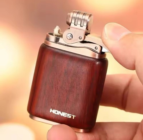 Windproof Sandalwood Kerosene Lighter, High-End Vintage Retro Kerosene Lighter - Picture 7 of 9