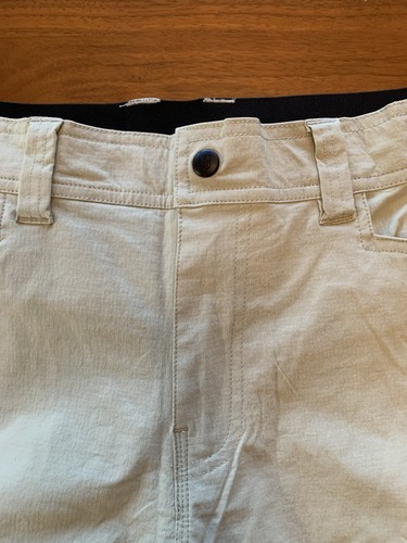 Freedom Industries Traverse Shorts Men’s XL Khaki NEW Cargo Stretch Hiking - Picture 10 of 16