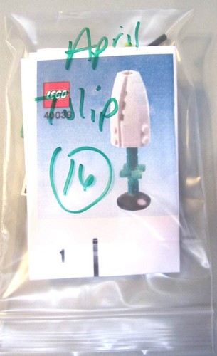 Lego Tulip 2012 - Retired - (17 pieces) #40039 - Picture 4 of 4