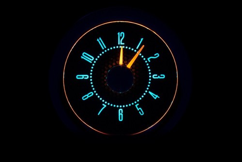 Dakota Digital 1958-62 Chevy Corvette RLC Clock Gauge use w/RTX RLC-58C-VET-X - Picture 6 of 11