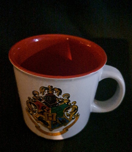 Harry Potter Hogwarts Crest Draco Dormiens Nunquam Titillandus 20 oz Mug White - Picture 5 of 8