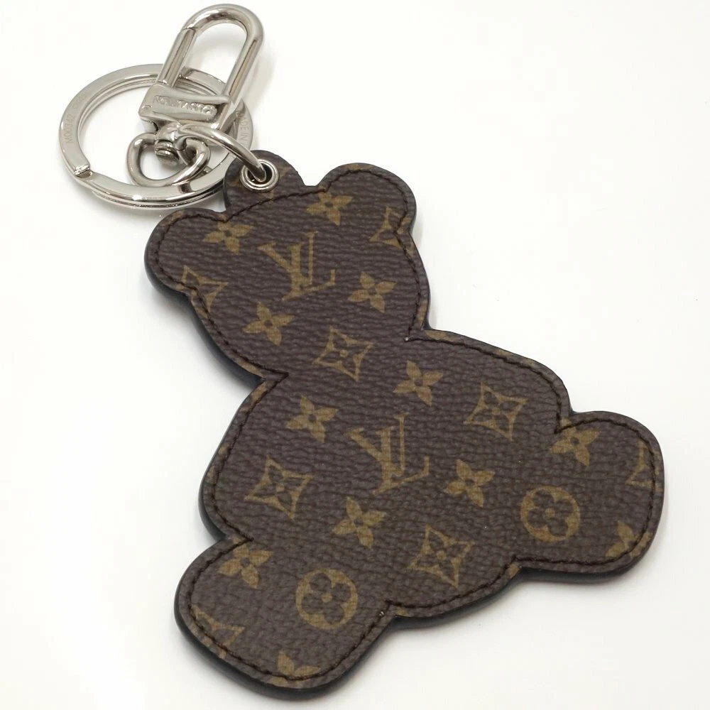 Shop Louis Vuitton 2021 SS Teddy bear bag charm and key holder (M00342) by  lufine