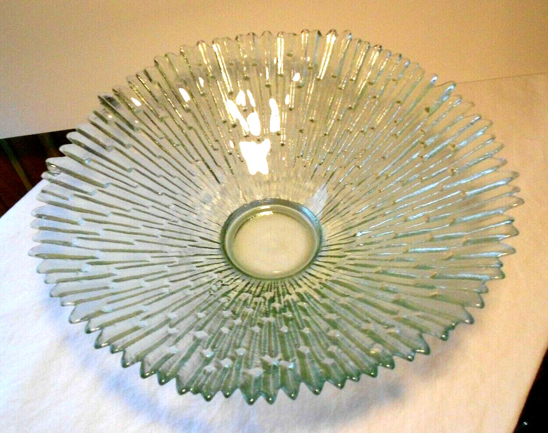 Pavel Panek Libochovice Green Bowl Centerpiece Ice Art Glass   11 1/2" Czech