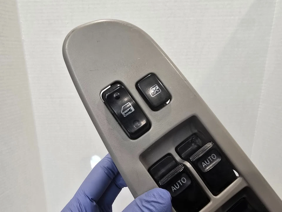 Interruptor de bloqueo de puerta de ventana eléctrica Toyota Sequoia Master Driver 2001-07 gris OEM A134 Foto 4 de 4