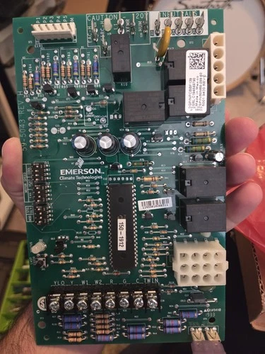 Goodman Emerson OEM Control Board 2 stage Furnace 50M58-289-03 PCBBF139