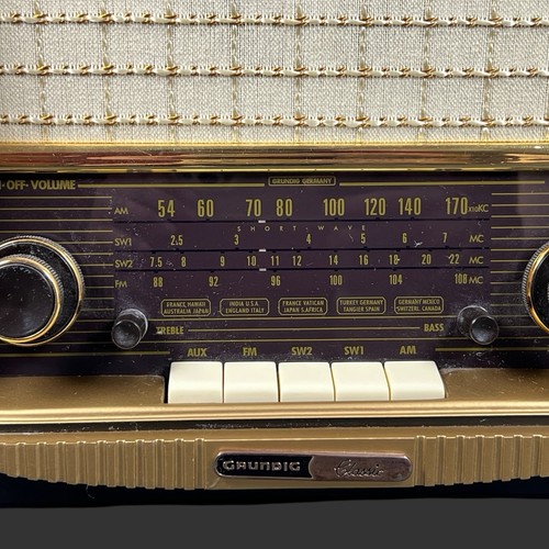 Grundig Classic 960 Hi-Fi ShortWave Table Radio Stereo Tuner AM/FM SW/SW2/Aux - Zdjęcie 5 z 13