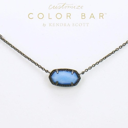 Neu ohne Etikett Kendra Scott Elisa blau im Dunkeln leuchtende kurze Halskette metallvergoldet