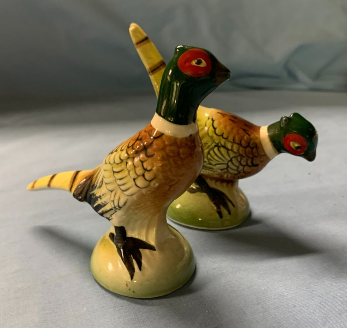 Vintage Pheasant Salt and Pepper Shakers Ceramic, missing one stopper