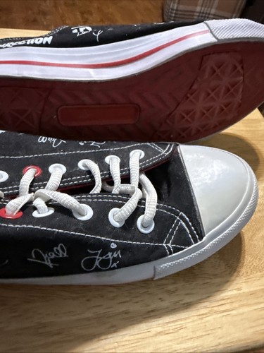 Size 8 One Direction SHOES 1D Autograph Low Top Womens Sneakers Black White Red - Picture 18 of 19