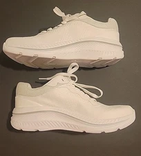 Easy Spirit Women's Pippa2 Sneaker White Size 6.5 M NWOB READ DESCRIPTION 
