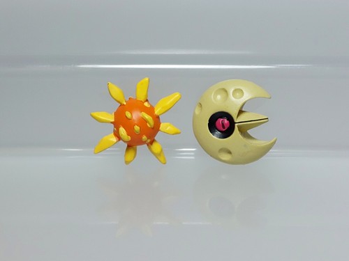 Lunatone Solrock Rittai Pokemon Zukan Figur Gashapon Tomy 2004 V03 1-1.1in - Bild 3 von 4
