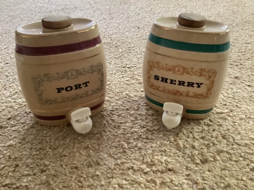 A PAIR OF VINTAGE WADE ROYAL VICTORIA PORT AND SHERRY DECANTERS
