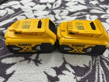 New DEWALT Genuine DCB204-2 20V 4Ah Lithium-Ion Battery - 2 Pack