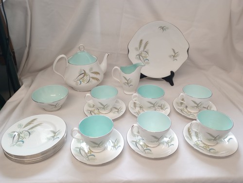 Royal Albert Bone China Festival 22 Pieces