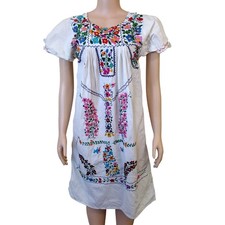 Vintage 1970s Mexican Embroidered Oaxacan Dress medium