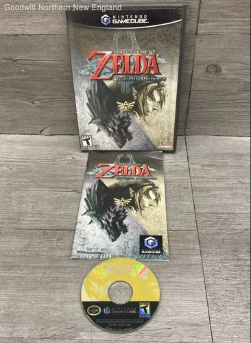 Legend of Zelda Twilight Princess GameCube Game IOB W/Manual Tested Works