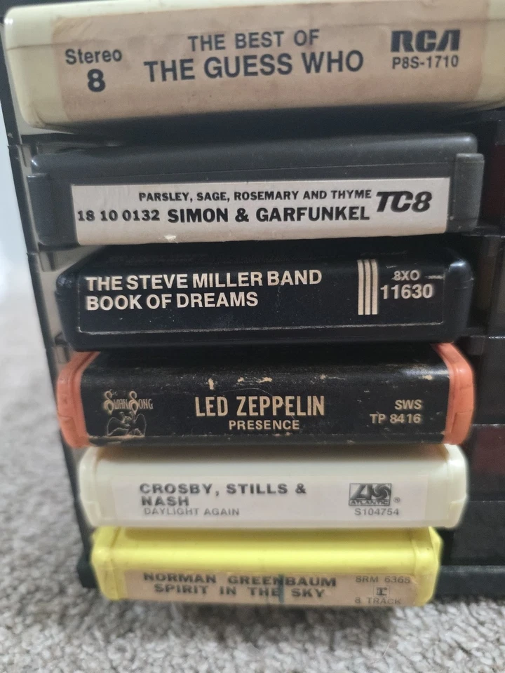 Soporte de almacenamiento de carrusel de 8 pistas para 24 cintas vintage Foto 2 de 4